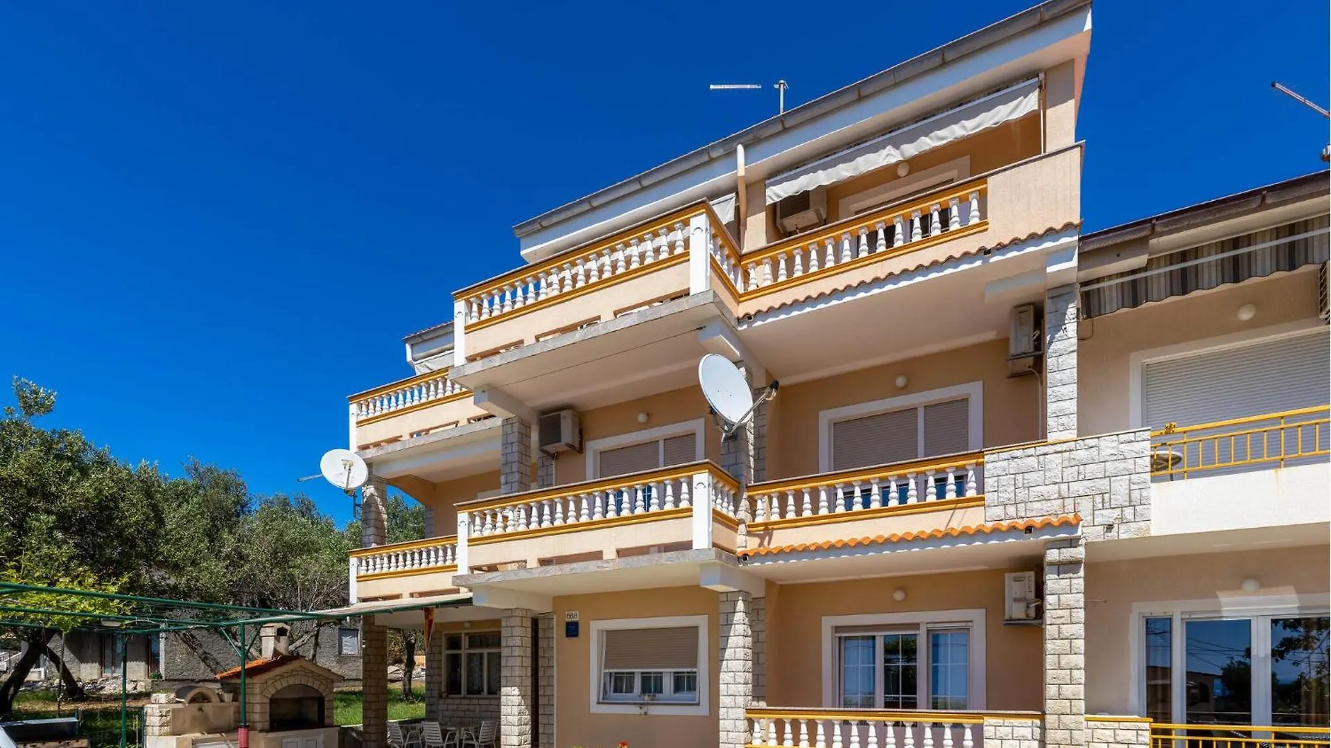 Amazing Apartment In Rab With Wifi Rab Town